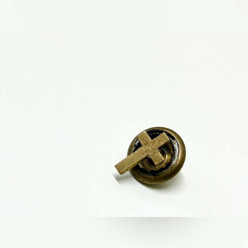 Early 20th Century Vtg Gold Tone Screwback Christian Cross Tie Tack Lapel Pin